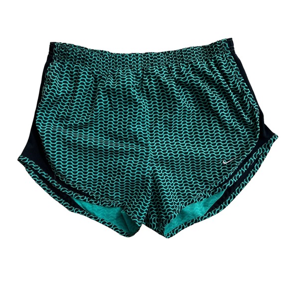 Nike Dri Fit Tempo running track shorts women’s size M - Picture 1 of 7